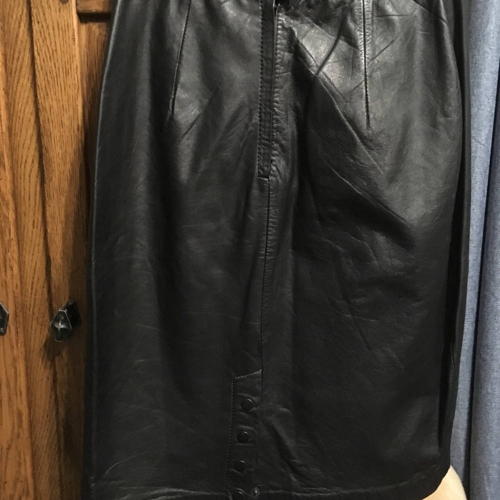 leather skirt